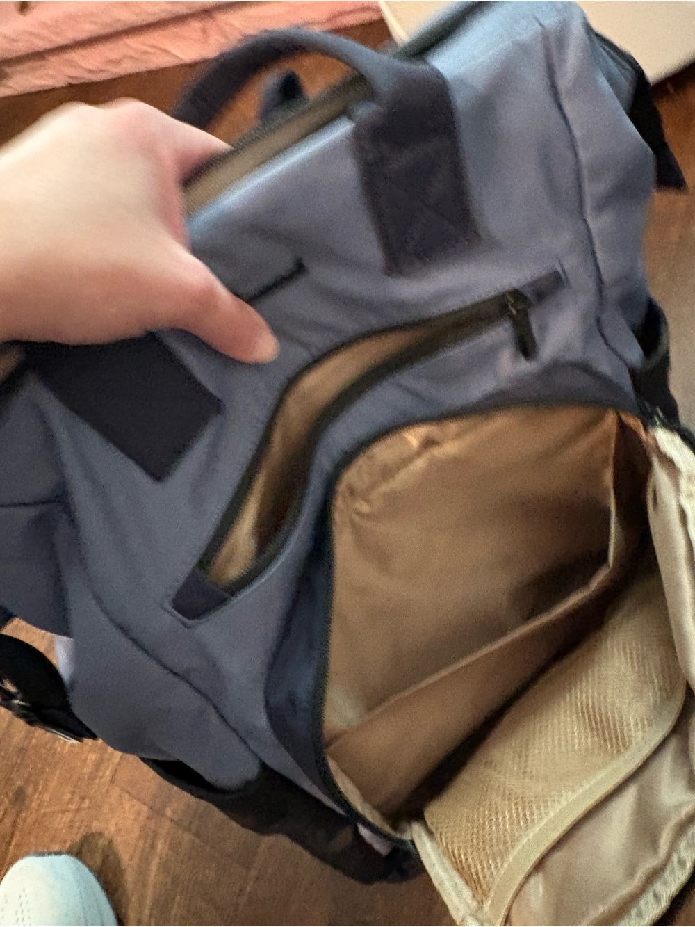 Backpack - Picture 9 of 9